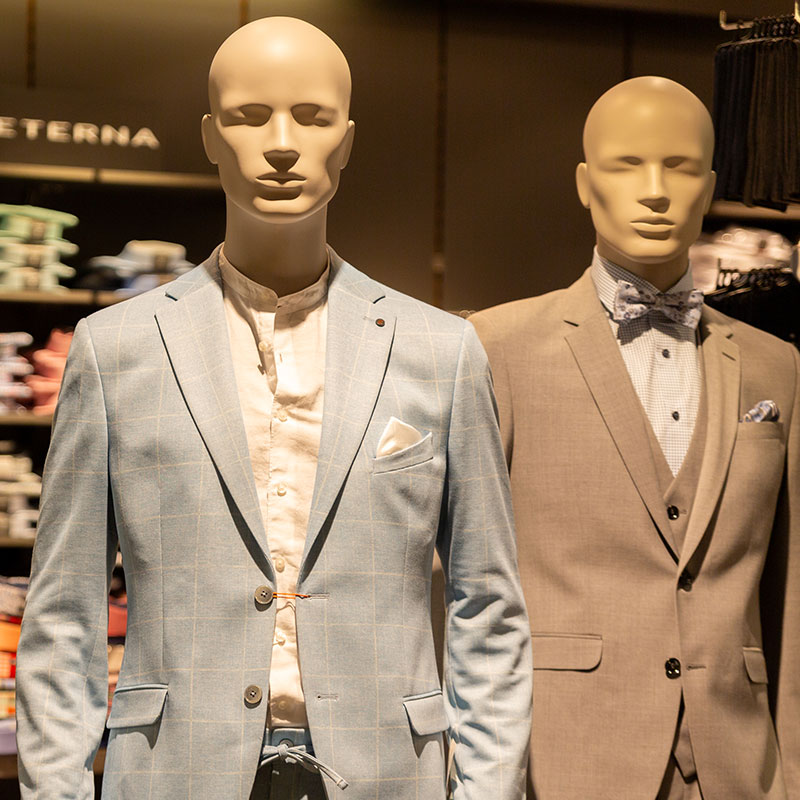 Seeg-Abendkleid-Anzug-04