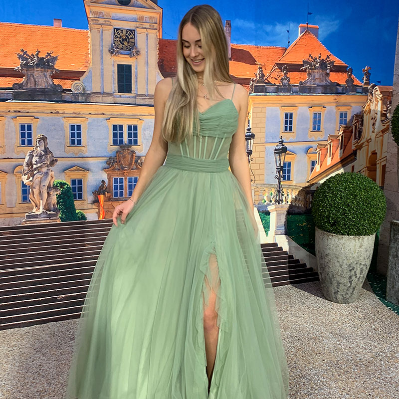 Seeg-Abendkleid-Anzug-08