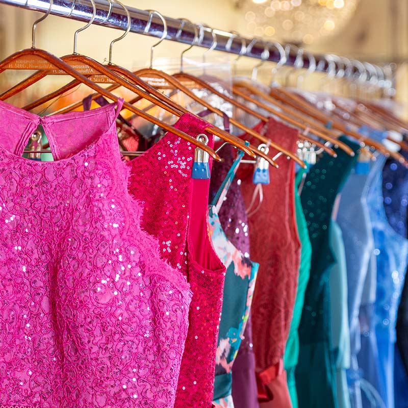 Seeg-Abendkleid-Anzug-14